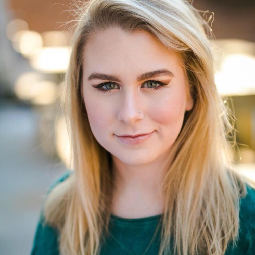 Meet your Posher, Hayley